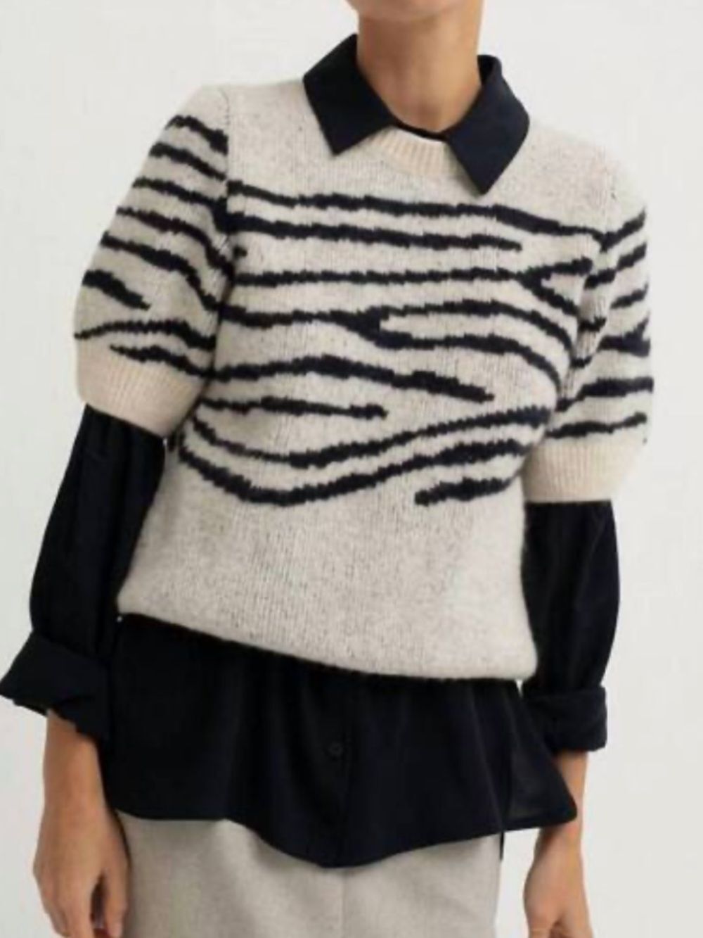 Mis &Bombon Plata Sweater in Ecru and Navy